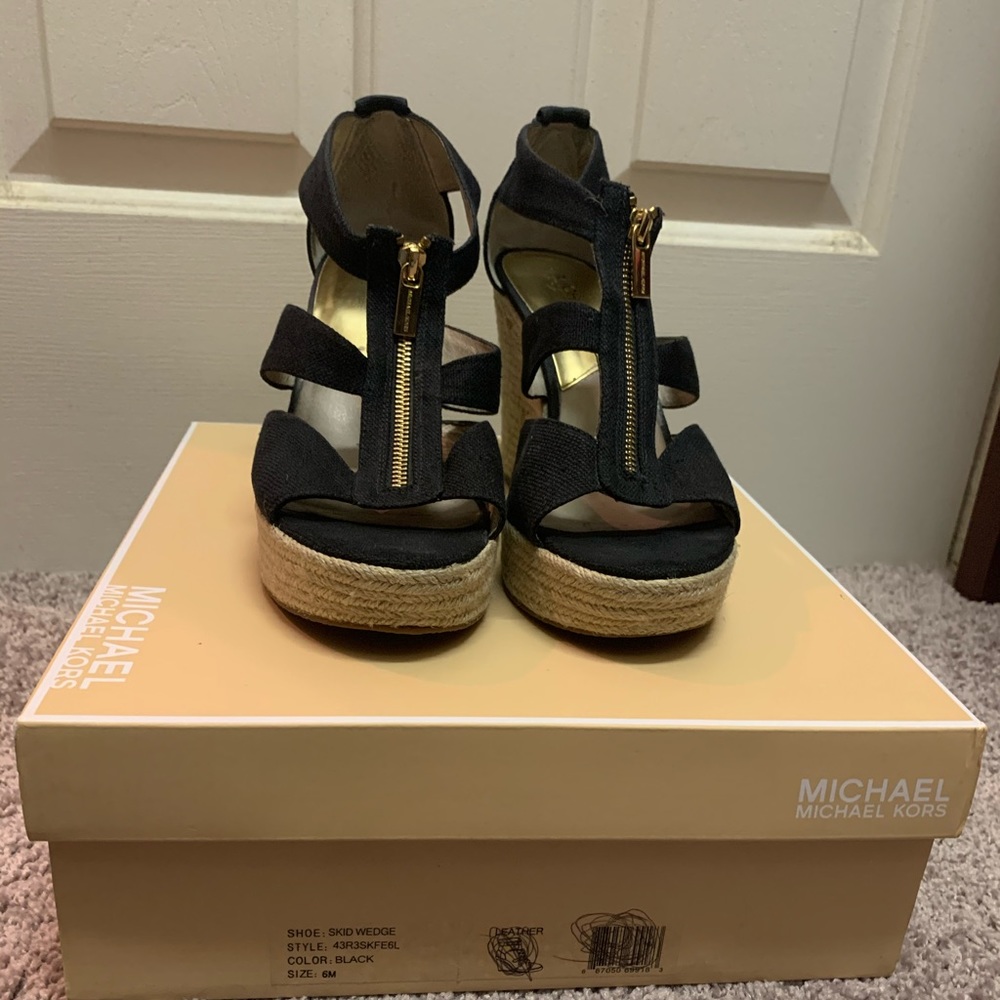 Wedged sandals - Picture 2 of 4